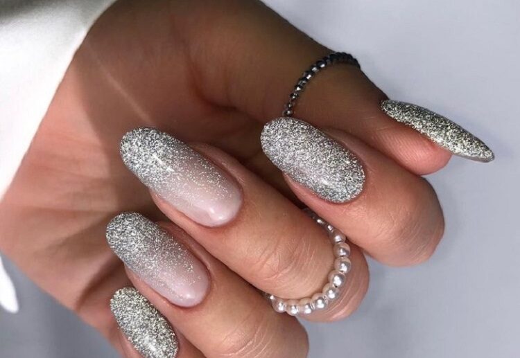 new years nail designs 2022 what are the current manicure trends how to look fashionable