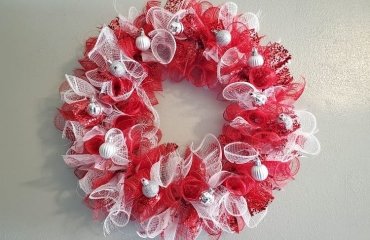 red mesh wreath_deco mesh wreath