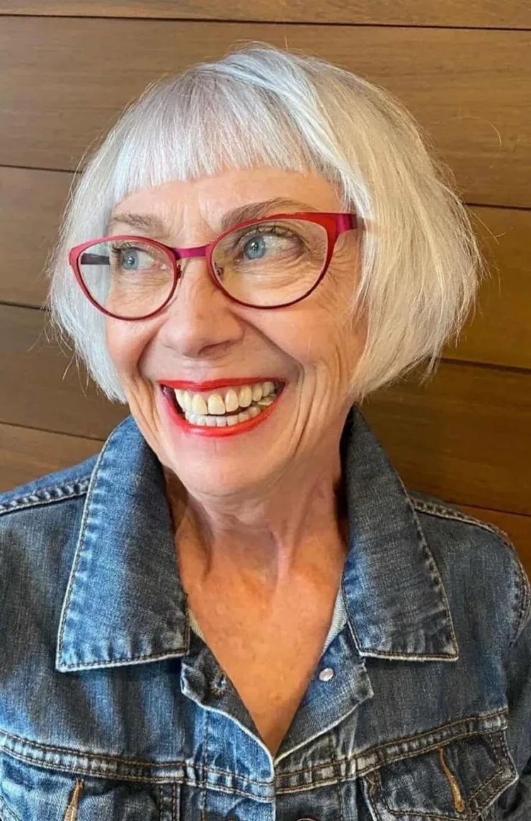 Haircut for 70 year old women with glasses that renuvenate: Which one will  you choose?