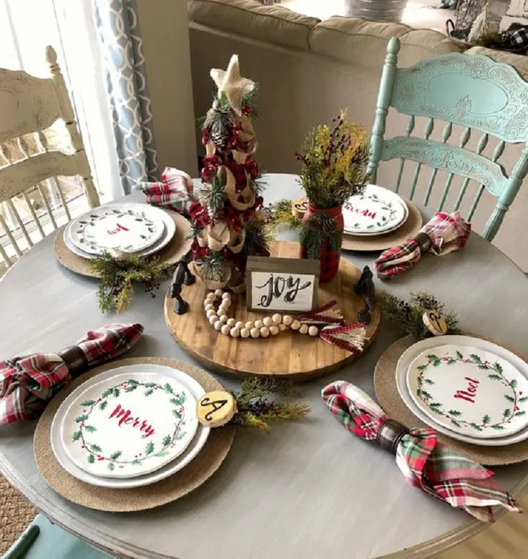 round cutting board christmas decoration centerpiece round table ideas how to decorate arts and crafts