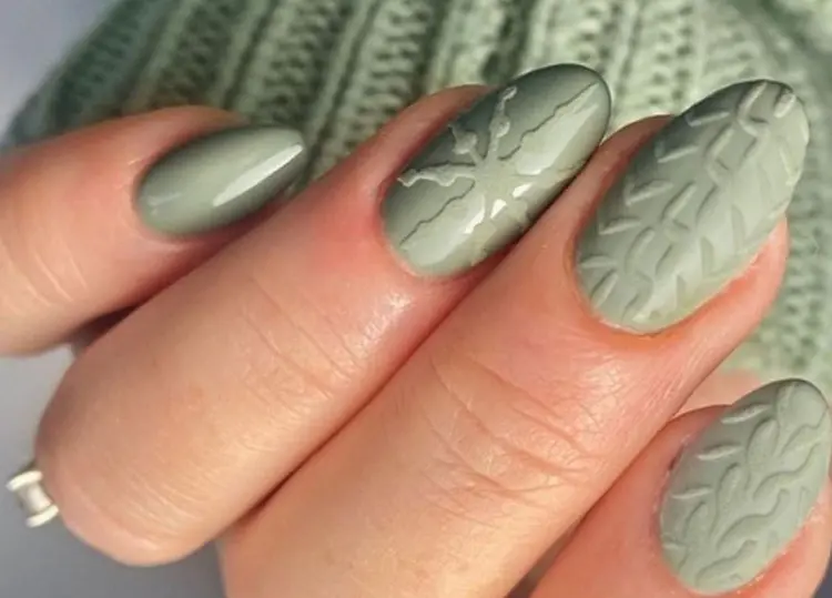 sage green nails sweater pattern chic minimalistic manicure ideas trends