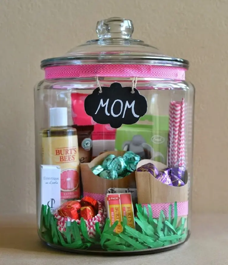 selfcare gift in a jar cosmetics toiletries creative ideas for this Christmas mom present