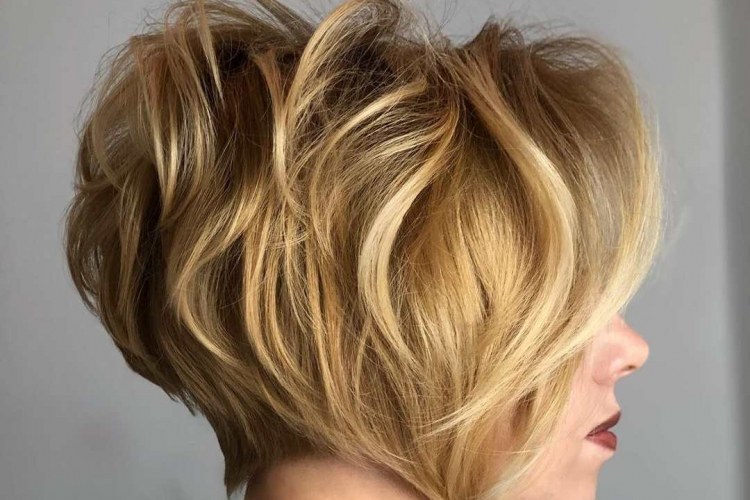 short bob blonde hair casual yet trendy hairstyle idea