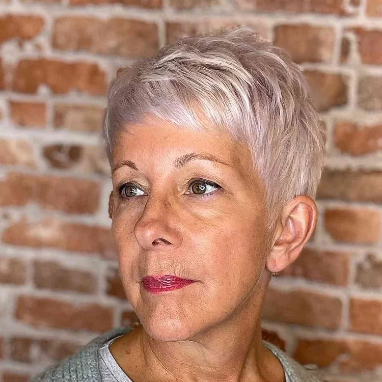 short hairstyles for 60 year old women with oval face