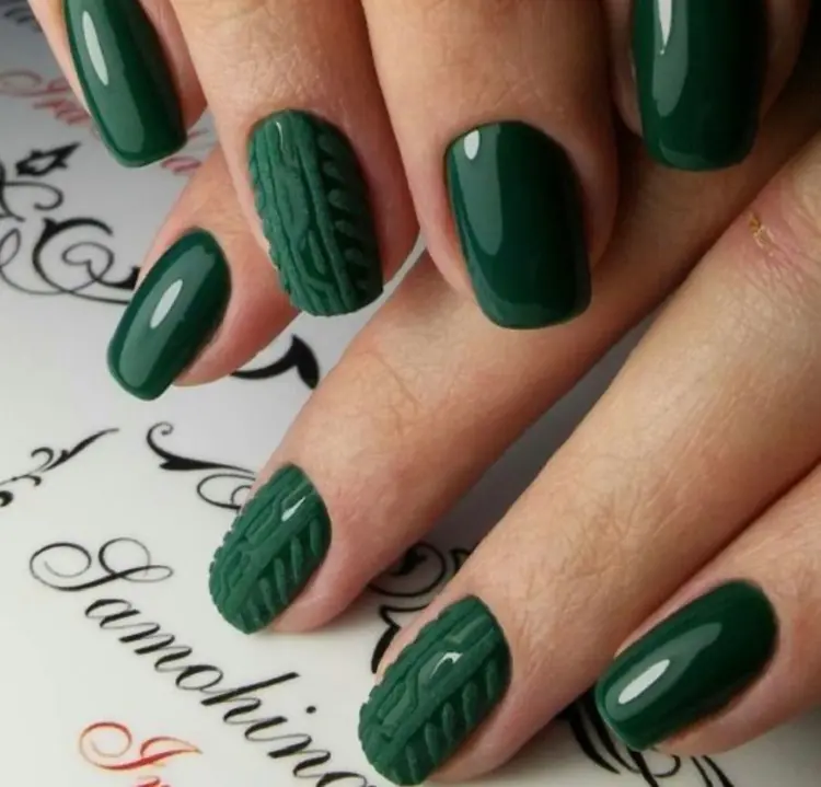 sweater nails forest green color trends in manicure chic stunning new years eve ideas