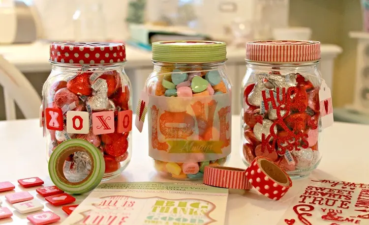 sweet candy christmas gift in a jar very trendy creative ideas DIY pesents easy to make for everyone