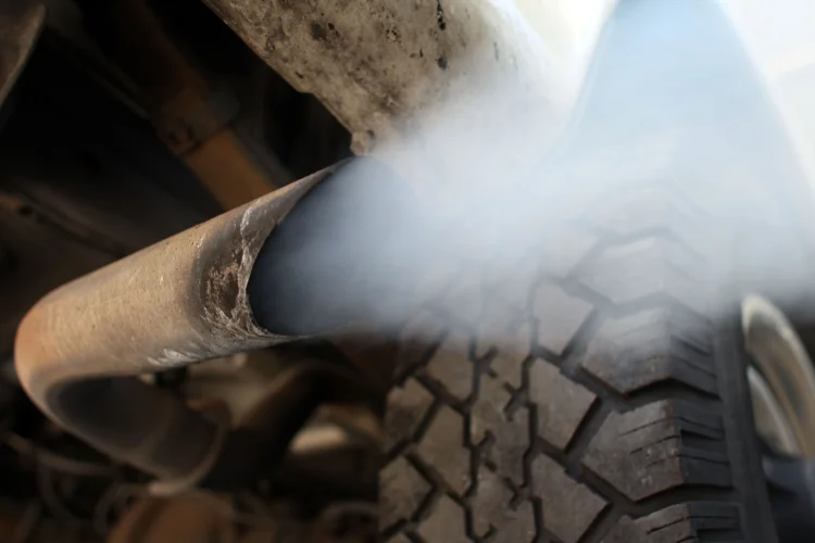 vehicle exhaust fuels polluting the air toxic