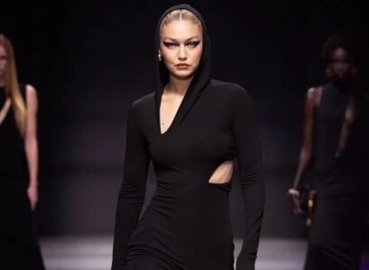 versace-spring-summer-2023_gothic outfit ideas