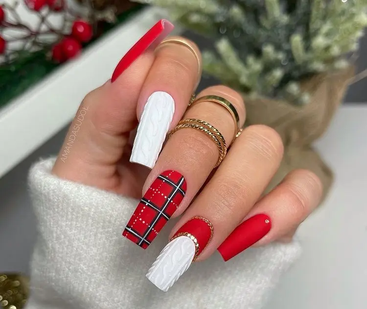 white and red nails for christmas trends in manicure for 2022 holidays