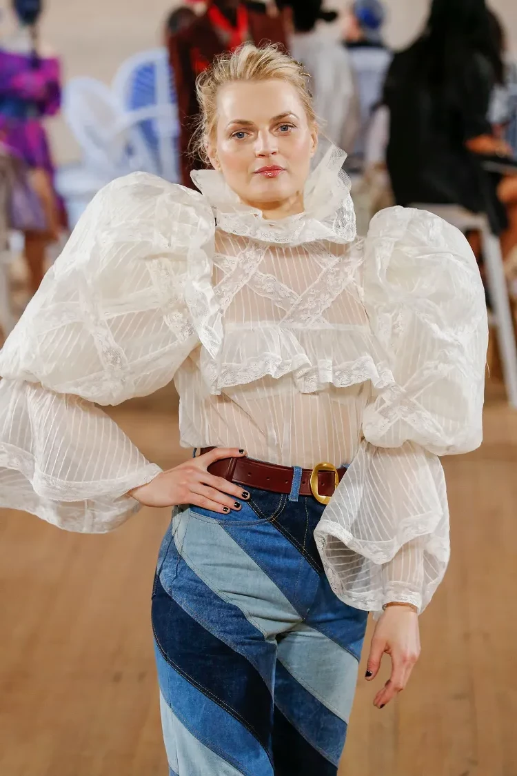Blouse with tulle sleeves fashion trends 2023