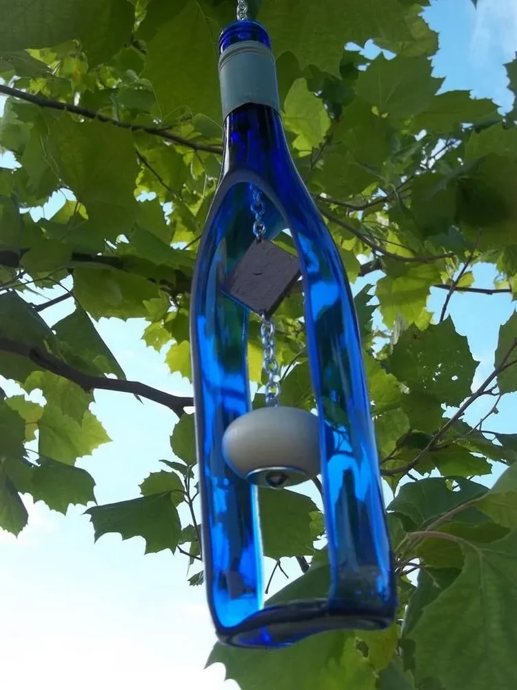 DIY garden decoration upcycle wine bottles