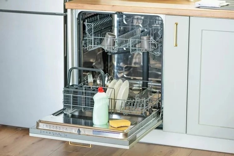 How-to-clean-the-dishwasher-and-disinfect-it-with-home-remedies