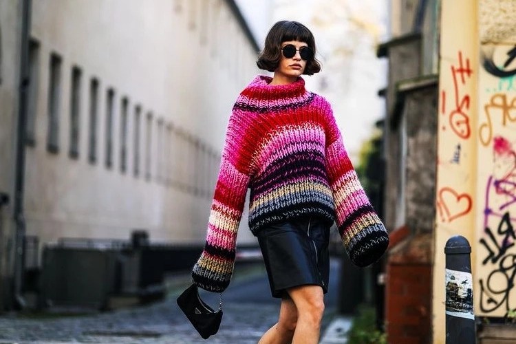 How-to-combine-an-oversized-sweater