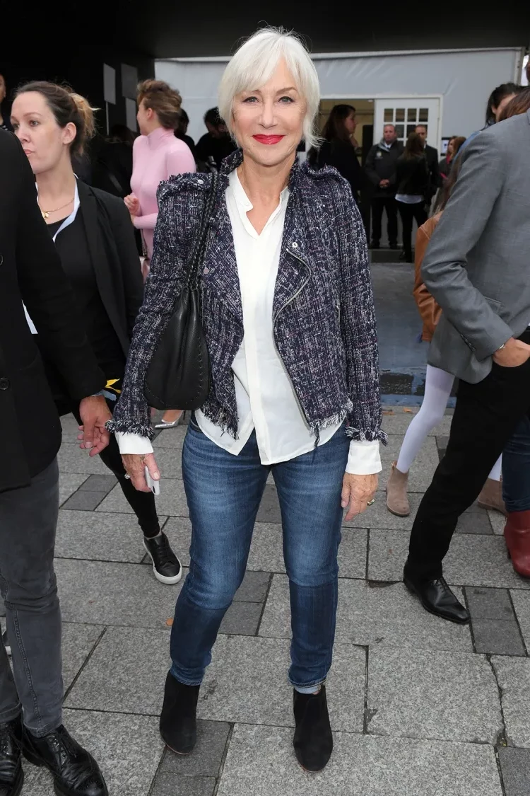 How to wear jeans after 60? 4 stylish models to look young at any age ...