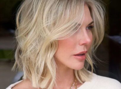 Layered-medium-length-hairstyles-for-women-over-50-the-most-beautiful -haircuts