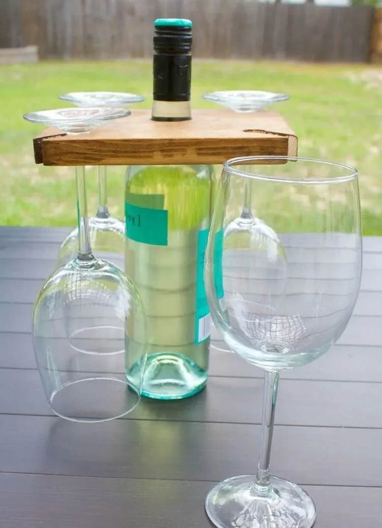 Recycled decor ideas DIY wine bottle glass holder