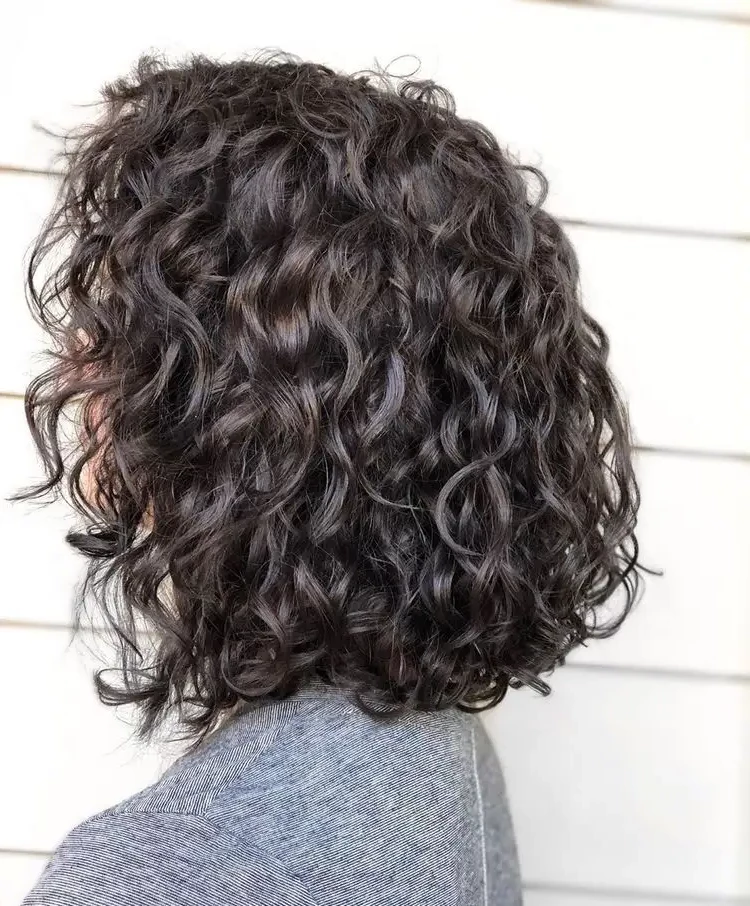 curly shoulder length bob is very easy to care for