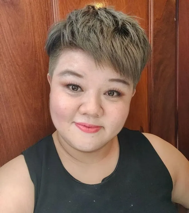 30 Most Flattering Short Hairstyles for Fat Faces and Double Chins: Best  Chubby Face Haircut Ideas