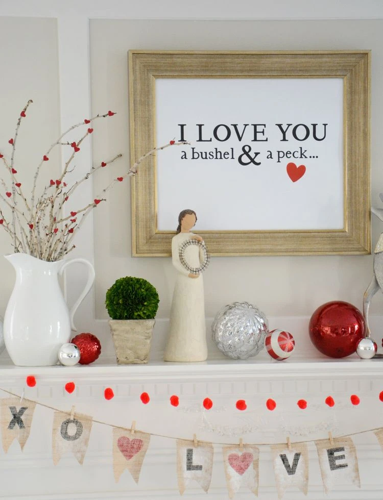 Valentines Day decoration ideas romantic shelves banner
