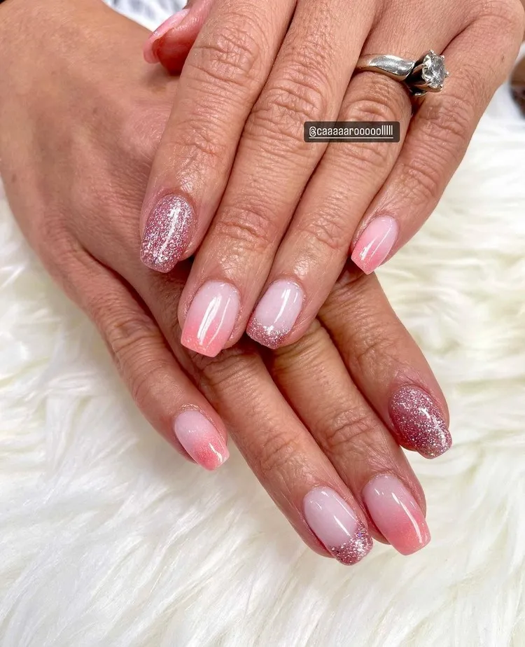 Valentine's Day nails 2023 gradient effect pink nails