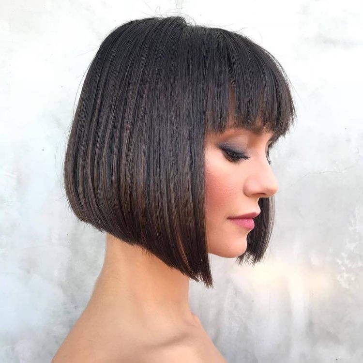 Which inverted bob with bangs is made for your hair and face shape?