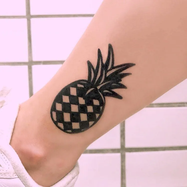 18 Pineapple Tattoo Ideas To Repeat  Styleoholic
