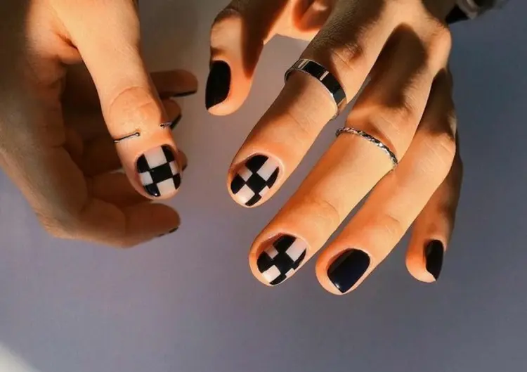 black nail art ideas simple and easy to do manicure for 2023