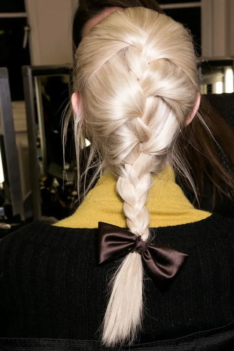 bow hairstyles_braids with bows