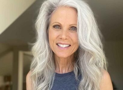 can 70 year old have long hair _how to wear long hair over 70