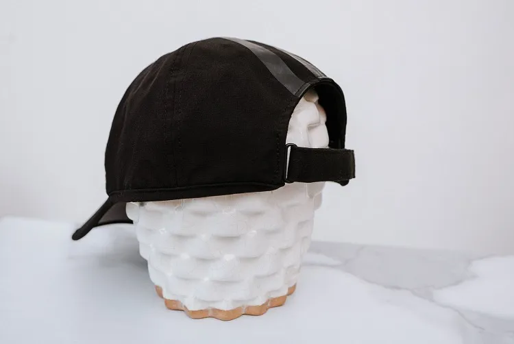 can you put baseball cap in washer and dryer_how to dry a baseball cap