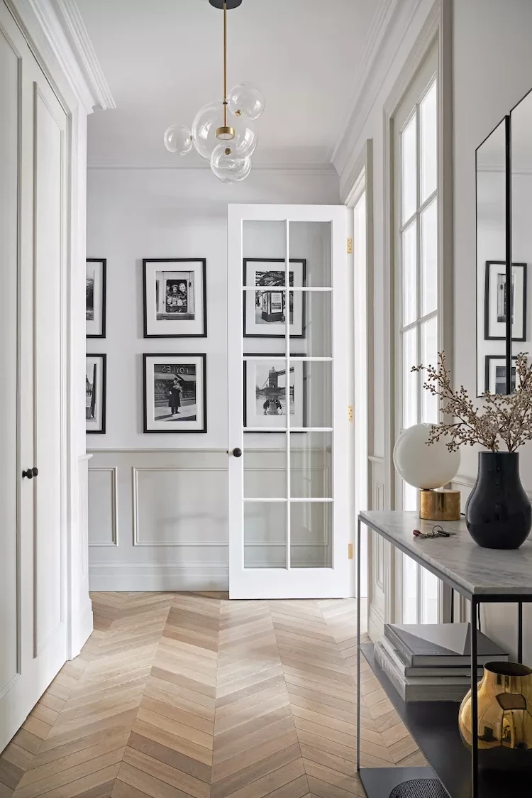 choose the right picture frames and flooring for every living space