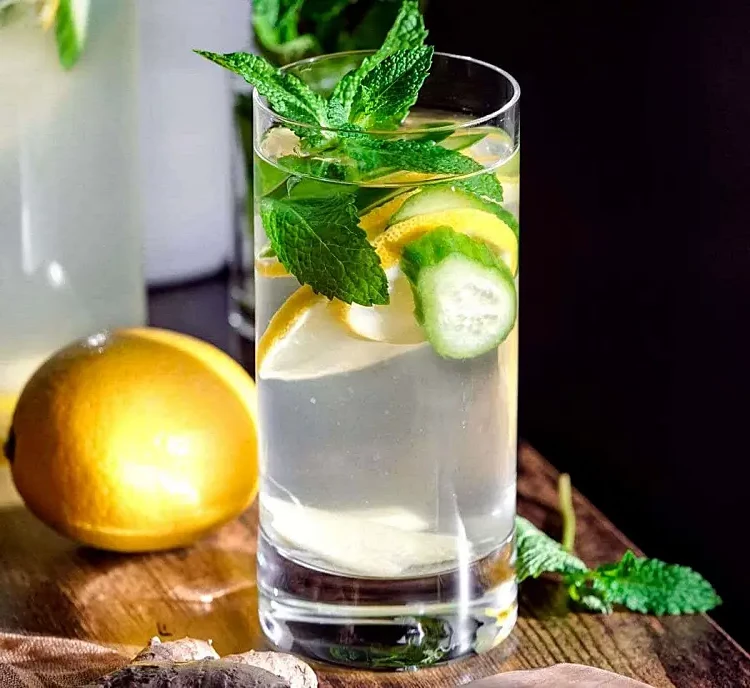 detox water drink with cucumber lemon and mint