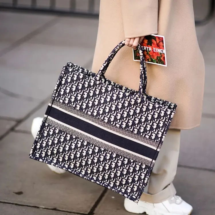 elevated tote bag dior fashion week 2023 how to wear it ideas