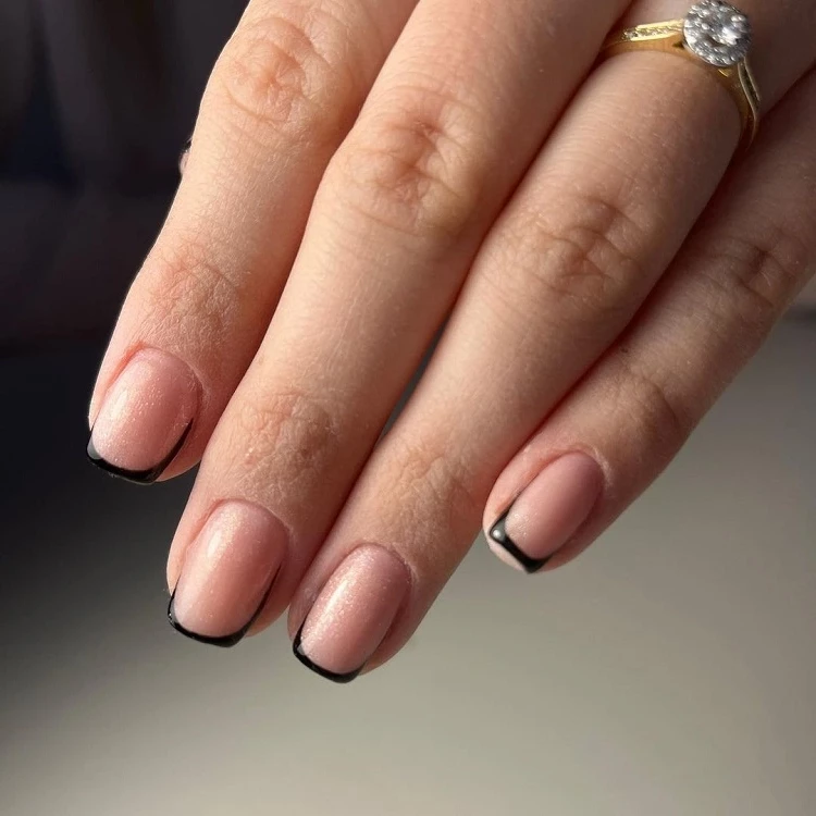french manicure trends 2023