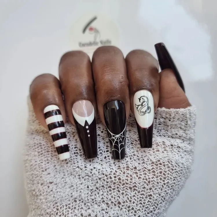 gothic nails designs_black and white nails ideas