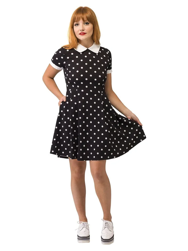how do you dress like a wednesday on the addams family_black dress with white dots