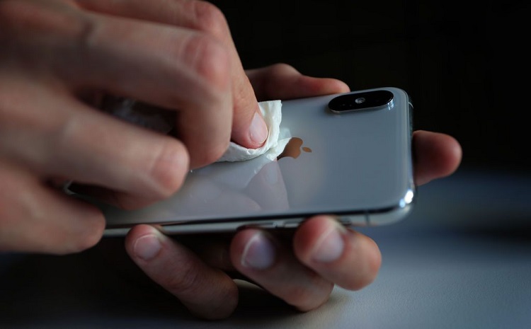 how to disinfect an iphone tips and tricks cleaning methods that are safe for your phone