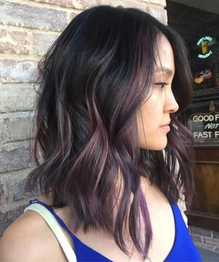 black hairstyles_purple highlights
