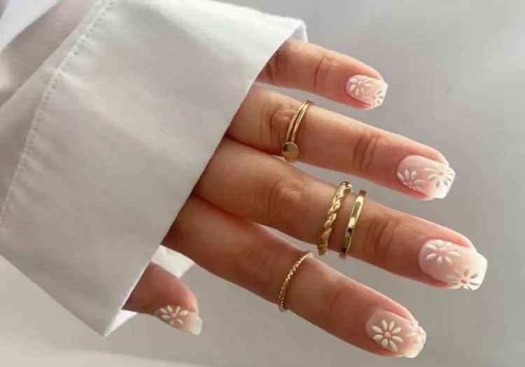 short nails daisy decorations how to do my manicure in 2023