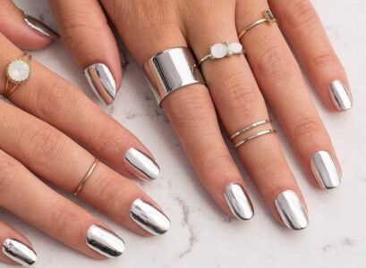 silver chrome nails short round shape