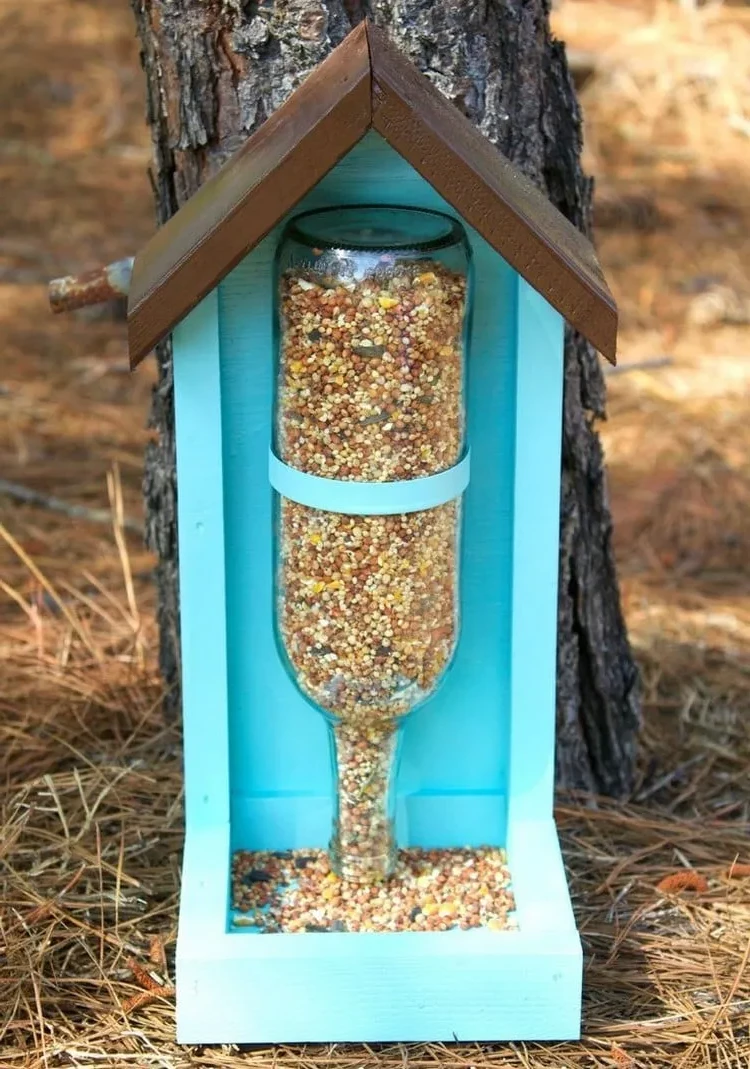 upcycle wine bottles DIY bird feeder ideas