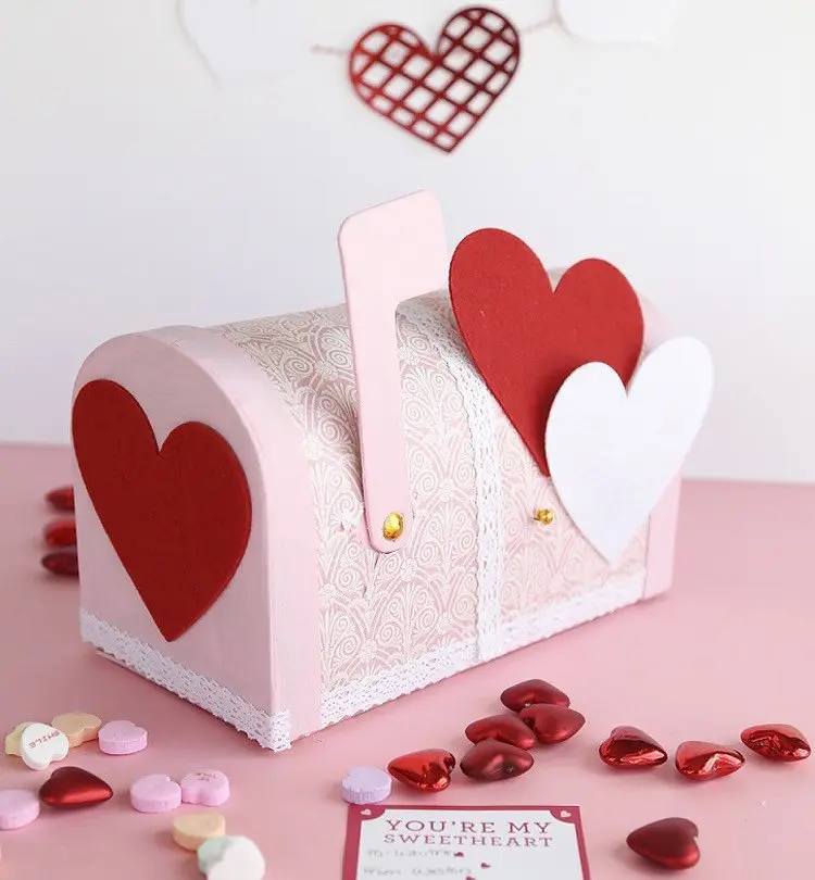 valentines day DIY mailbox how to make it tutorial step by step hearts love
