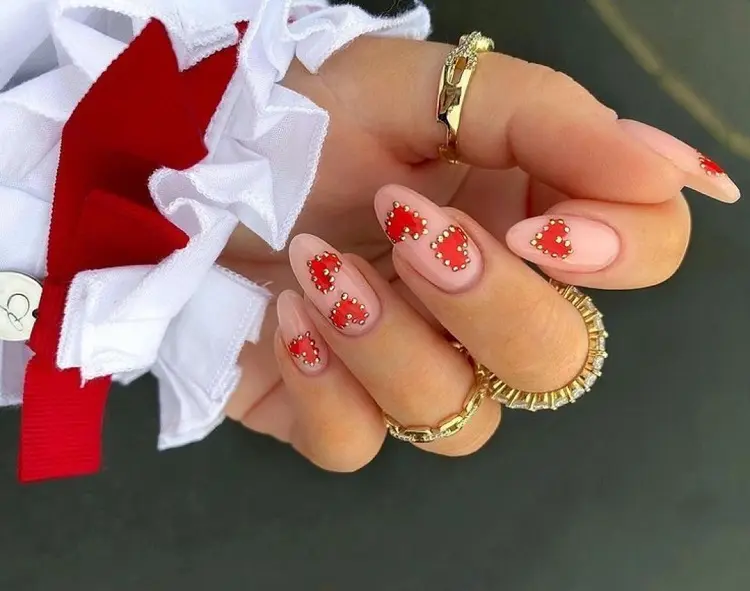 valentines day nails 2023 red hearts nail art very chic and cute