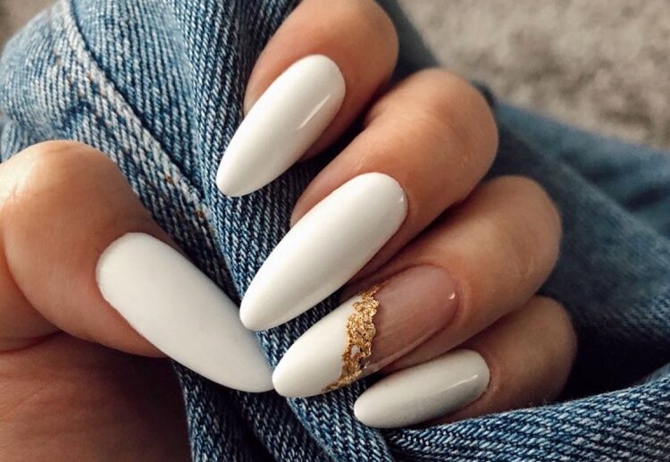 white nails january 2023 trends designs art decorations gold marble foil what manicure to do next