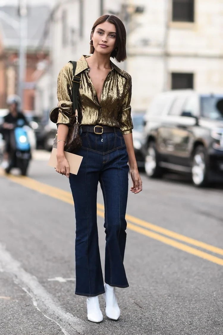 40 Outfits With Flare Jeans To Wear Right Now  How To Style