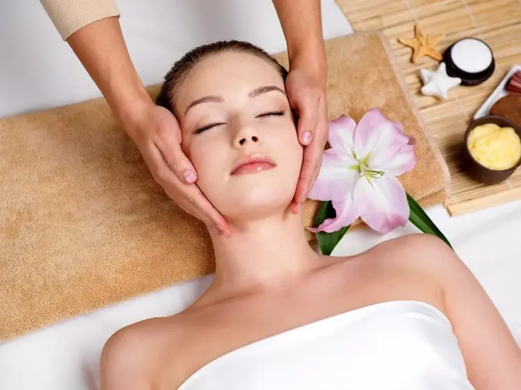 Can-facial-massages-reduce-the-signs-of-ageing