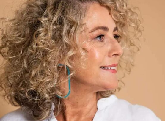 Curls an excellent way to make thin hair look thicker