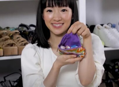 How-to-organize-your-makeup-properly-and-sort-it-out-with-the KonMari-method