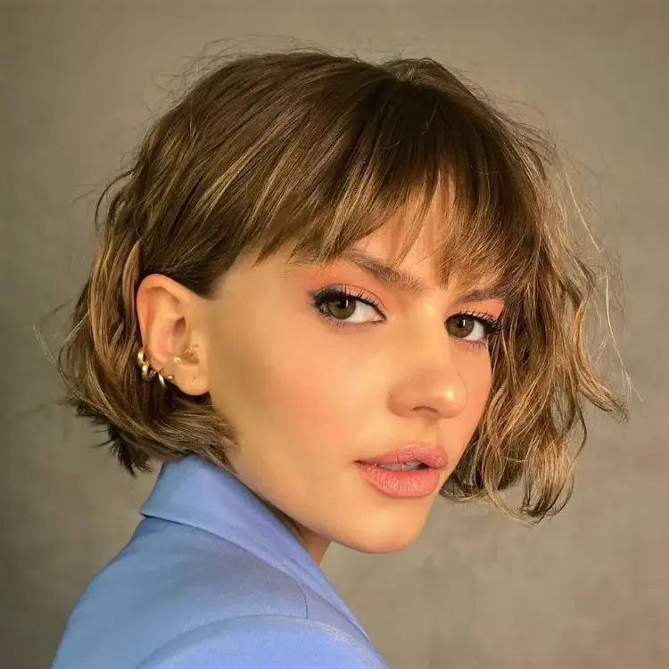 Vintage Bob Hairstyle is THE hairstyle trend for short hair in 2023! Just see how chic it looks