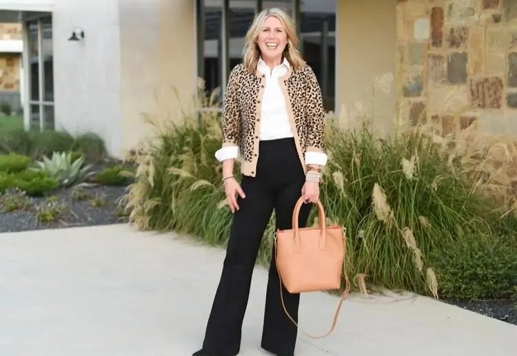 Sporty-elegant-fashion-for-women-over-50